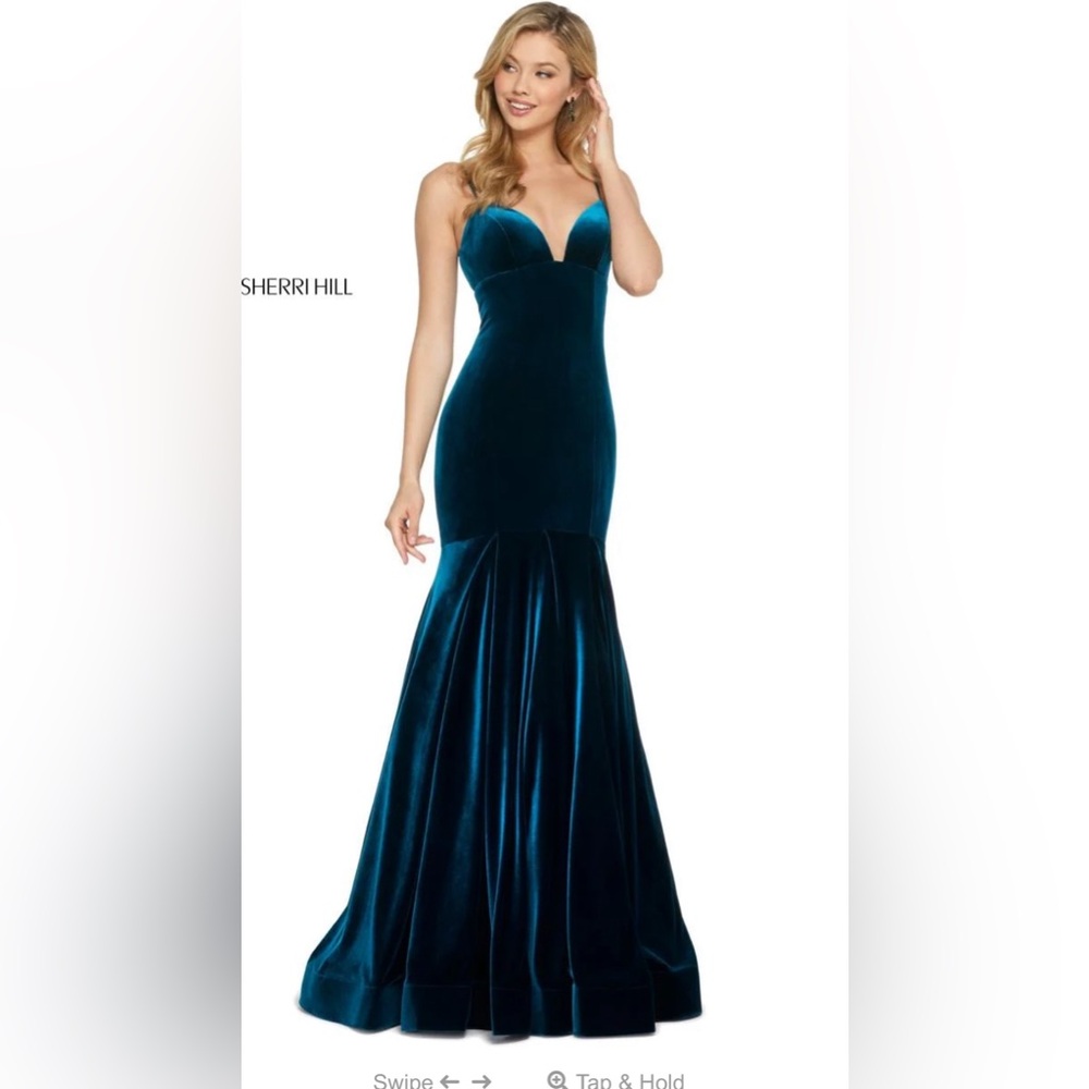NWT Size 8 Teal Velvet Sherri Hill mermaid gown 53137